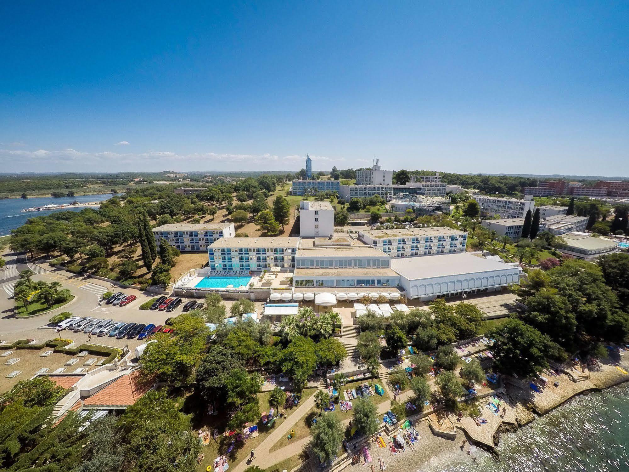 Hotel Plavi Plava Laguna Porec Exterior photo